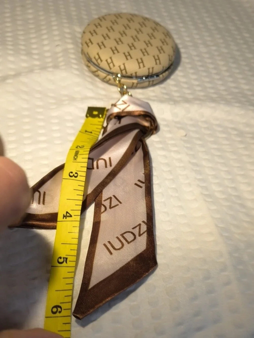 Beige Monogram Round Keychain 3